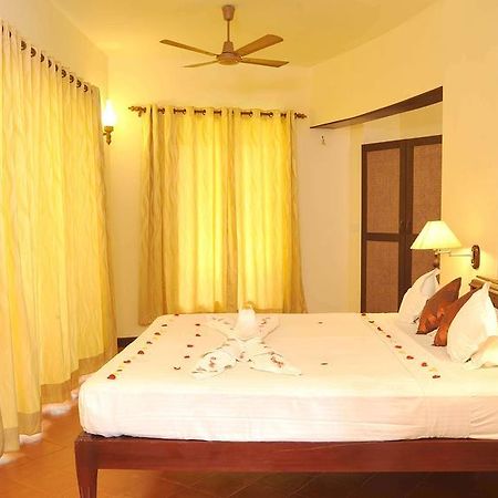 Ananda Lakshmi Ayurveda Retreat Hotel Chowara Exterior photo