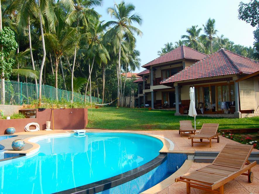 Ananda Lakshmi Ayurveda Retreat Hotel Chowara Exterior photo