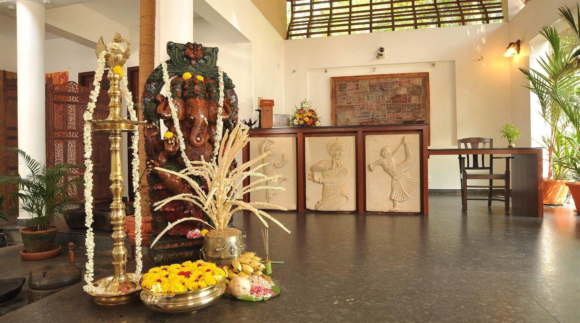 Ananda Lakshmi Ayurveda Retreat Hotel Chowara Exterior photo